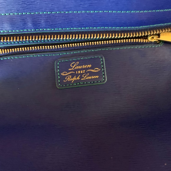 Handbag - Picture 6 of 9